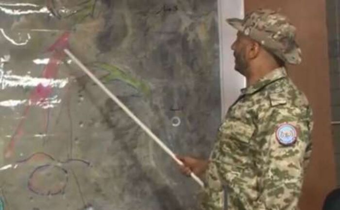 اسرار| طارق صالح رفض تهديدات حوثية بتصفية أقاربه المعتقلين وأصر على مواجهتهم