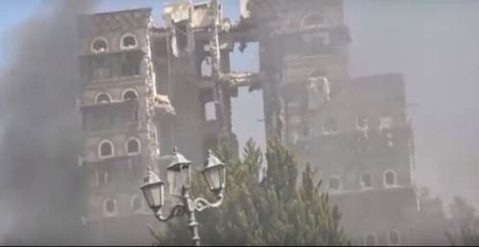 سكاي نيوز تكشف عن مصير محمد علي الحوثي والمشاط  ..  وهكذا أصبح مكتب الرئاسة في صنعاء بعد غارات التحالف اليوم  .. صور