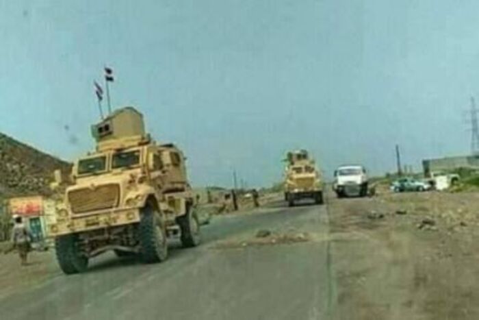 الجيش والمقاومة يسيطرون على مركز مديرية موزع غرب تعز وفرار جماعي للحوثيين..ومصرع قيادي حوثي بارز مع مجموعته في حيس بالحديدة (الاسم والصورة)