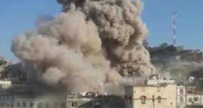 في هذه المحافظة.. مليشيا الحوثي تُفَجِر 5 منازل لعائلة واحدة