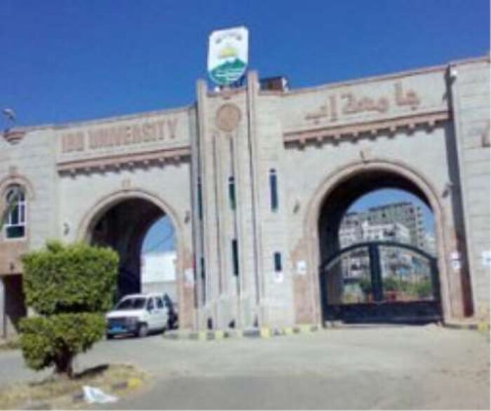 في جامعة إب.. مليشيا الحوثي تخطط للإطاحة بـ 341 إكاديميا
