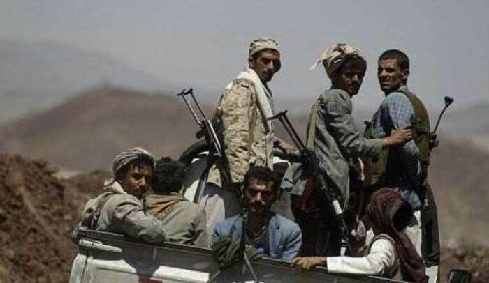 اسرار| صنعاء .. إجتماع طارئ لقيادات حوثية عليا يقر بالهزائم في الحديدة