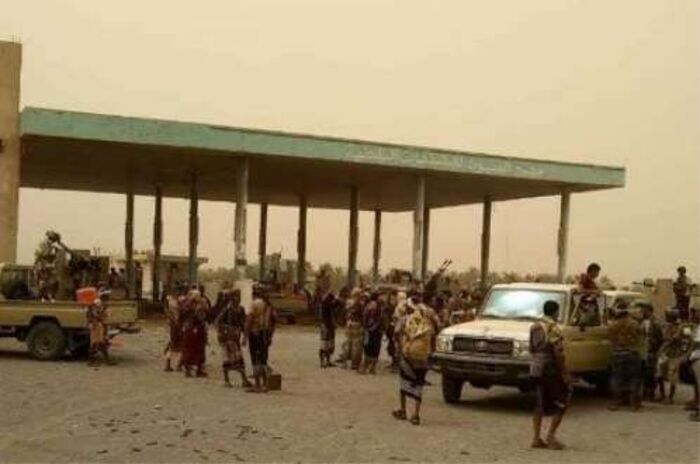 اسرار| بالاسم .. مقتل قائد الحوثيين في جبهة المطار بالحديدة