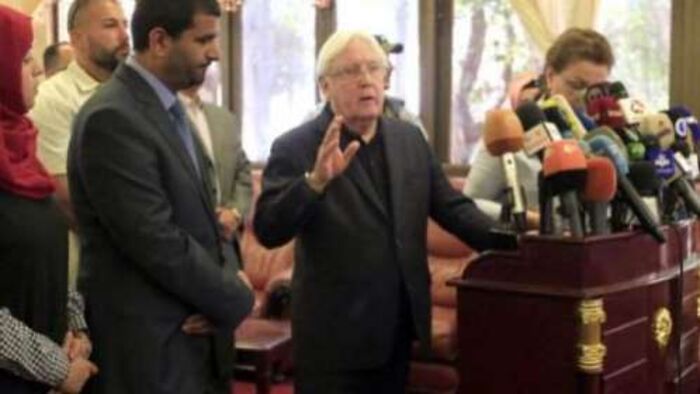 موقع| الحوثيون يطلبون مهلة لدراسة مقترحات غريفيث بالانسحاب من الحديدة