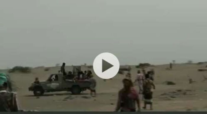 شاهد بالفيديو.. قناة سكاي نيوز تبث مشهد مصور من مطار الحديدة بعد تحريره