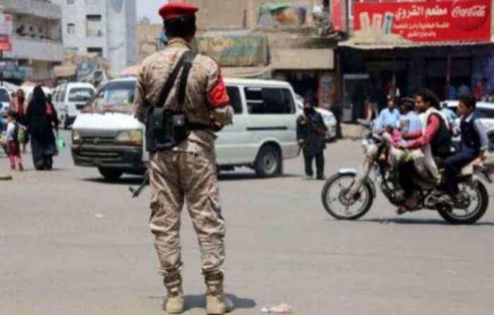 في تعز .. قوات تابعة لـ(الإصلاح) تتشبث بالمؤسسات التي تحتلها.. تعز تتطلع للخلاص من الكابوس الاخواني الحوثي (تفاصيل شاملة)