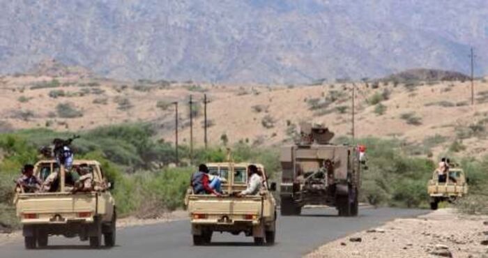 اسرار| مواجهات عنيفة في باجل و فرار مسؤولي أمن حوثيين