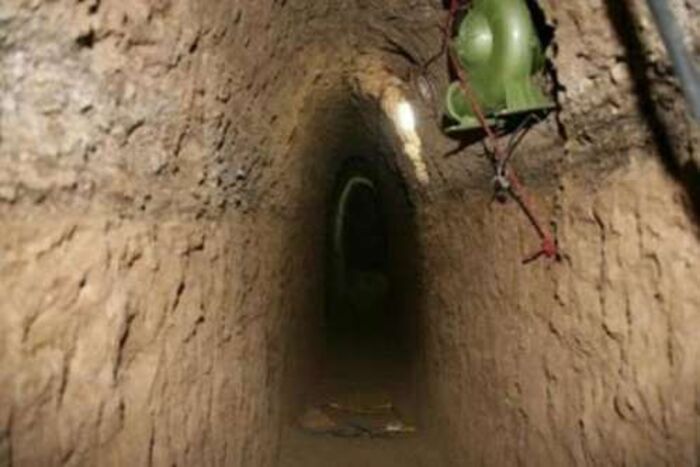 اليمن| اسرار سياسية: كشف معلومات جديدة عن محاولة اغتيال ايرانية للرئيس صالح عبر النفق