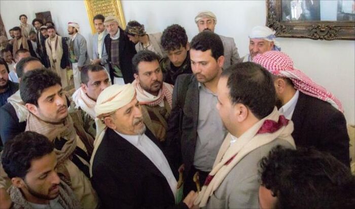 اسرار| برعاية قطرية إيرانية .. العلاقات تعود بين الحوثيين والإخوان بوساطة الاحمر .. ورأس هذا القائد هو ثمن الصفقة ..؟!!