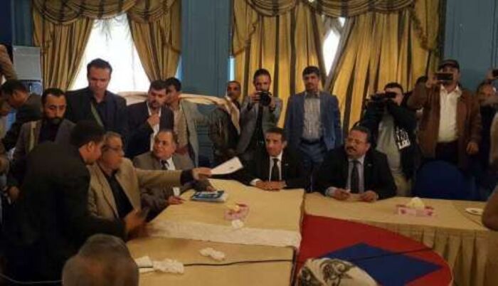 بالاسماء .. اكثر من 20 عضوا في اللجنة العامة للمؤتمر قاطعوا اجتماع فندق سبأ.