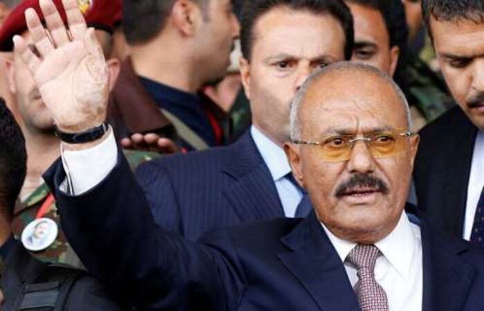 اسرار| كاتب يمني يفجر مفاجآة من العيار الثقيل ويكشف موقف صالح من حزب الاصلاح وماذا قال عن قياداته