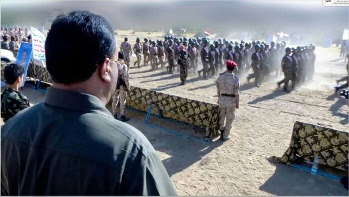 أشار الى انه يعتبر النشيد الوطني كفراً.. الصوفي: الحوثيون يسعون لتأسيس جيش عنصري لا ينتمي للجمهورية اليمنية