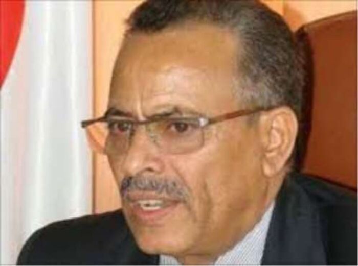 اسرار| وصف بـ (الهارب والجاحد) .. الاخواني (سميع) يتطاول على من حرر عدن