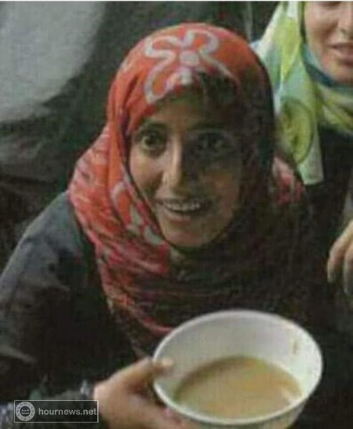 اسرار 2011| إعلامي جنوبي ينشر صورة قديمة لتوكل كرمان ويذكرها بـ «مرقة ماجي» (شاهد)