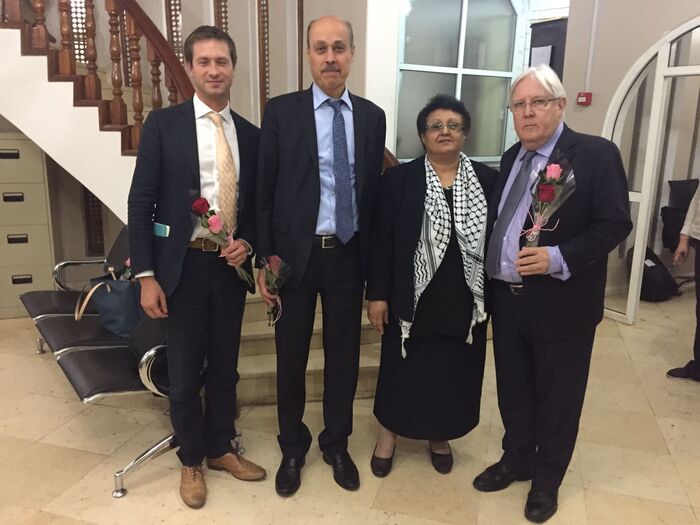 عبر عن أسفه لرحيل صالح .. السيد تلتقي بالمبعوث الاممي الجديد الى اليمن وتتحدث عن انتفاضة ديسمبر وتؤكد تمسك المؤتمر بهذا